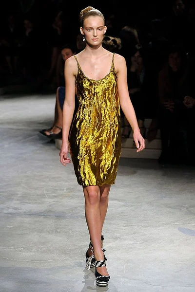 Look 38